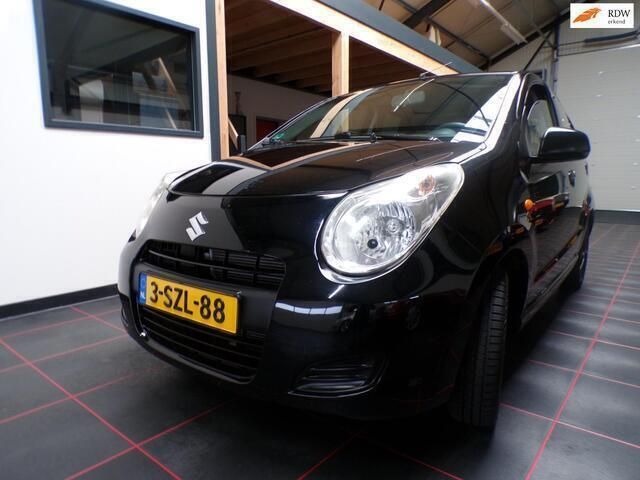 Zwart Gebruikt 2014 Suzuki Alto Comfort Hatchback | € 4.750 (Eerlijke prijs) - Afbeelding 1/4