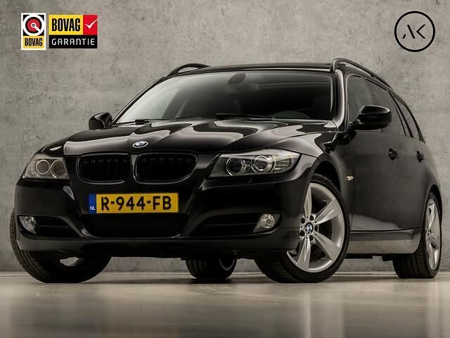 Zwart Gebruikt 2010 BMW 318 Executive Stationwagen | € 9.445 (Iets duurder) - Afbeelding 1/4