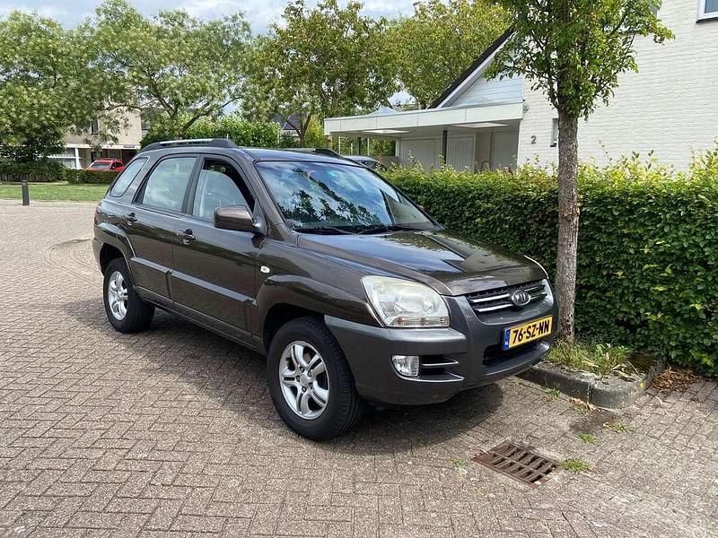 Bruin Occasion 2006 Kia Sportage SUV | € 2.750 (Eerlijke prijs) - Afbeelding 1/4
