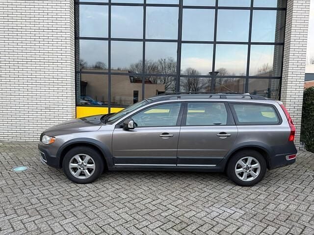 Bruin Occasion 2008 Volvo XC70 Momentum Stationwagen | € 10.345 (Goede deal) - Afbeelding 1/4