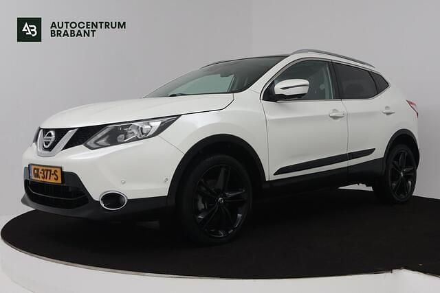 Wit Occasion 2015 Nissan Qashqai 360º SUV | € 13.945 (Goede deal) - Afbeelding 1/4