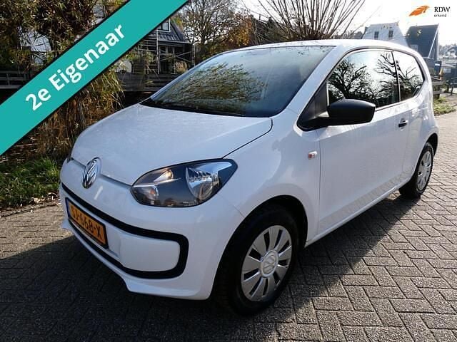 Wit Gebruikt 2013 VW up! take up! Hatchback | € 3.995 (Eerlijke prijs) - Afbeelding 1/4