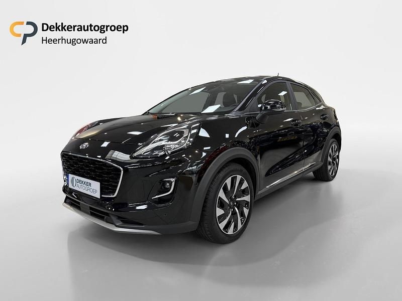 Zwart Occasion 2023 Ford Puma Titanium SUV | € 22.945 (Eerlijke prijs) - Afbeelding 1/4