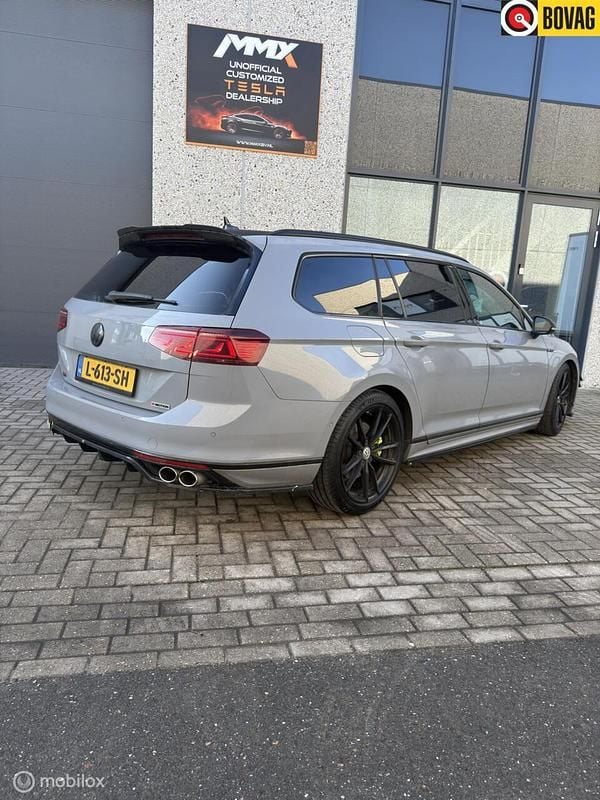 Grijs Occasion 2021 VW Passat Business Stationwagen | € 22.890 (Super prijs) - Afbeelding 1/4