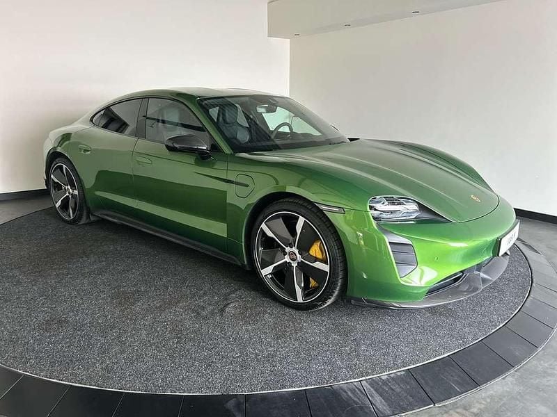 Groen Gebruikt 2020 Porsche Taycan Turbo S Sport Sedan | € 79.900 - Afbeelding 1/4