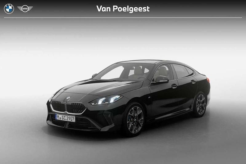 Zwart, metallic lak Nieuw 2025 BMW 220 M Sport Coupé | € 57.000 (Goede deal) - Afbeelding 1/3