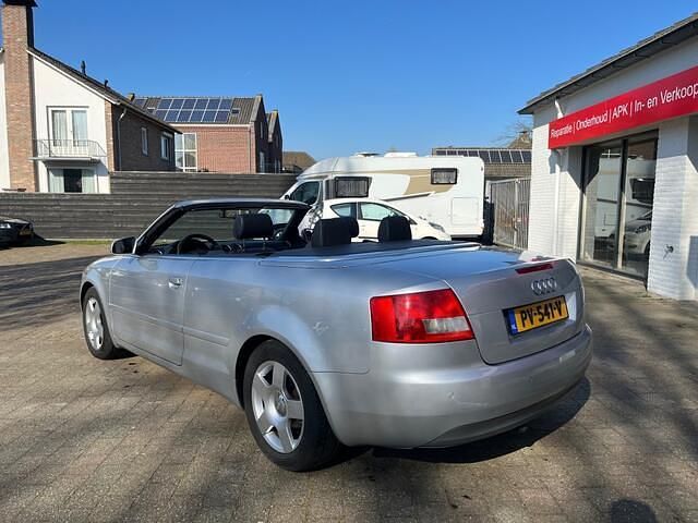 Occasion Audi A4 Cabriolet Comfort 163 PK (119 kW) 2003 Grijs (metallic) Cabriolet
