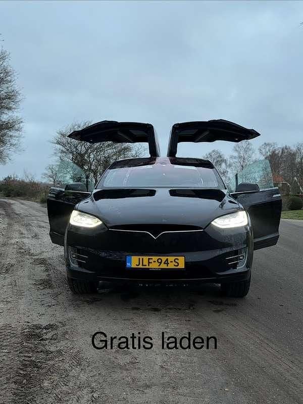 Zwart Occasion 2016 Tesla Model X SUV | € 29.950 (Eerlijke prijs) - Afbeelding 1/4