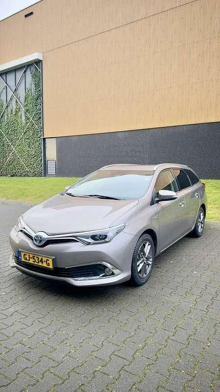 Occasion Toyota Auris Hybrid Comfort 99 PK (72 kW) 2015 Sedan