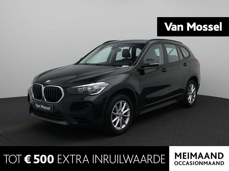 Zwart Gebruikt 2020 BMW X1 Executive SUV | € 25.445 (Eerlijke prijs) - Afbeelding 1/3