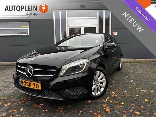 Zwart (metallic) Gebruikt 2014 Mercedes A180 Ambition Hatchback | € 8.995 (Eerlijke prijs) - Afbeelding 1/4