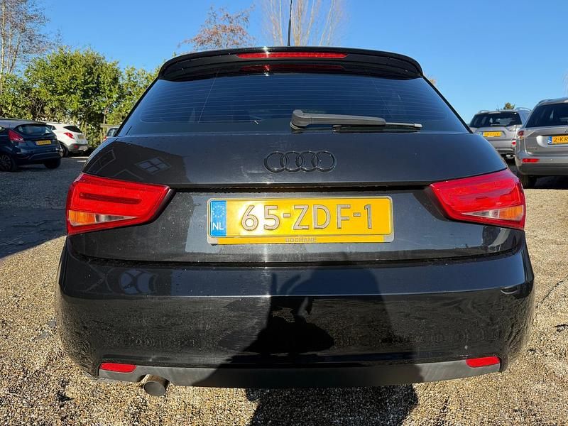 Occasion Audi A1 Attraction 86 PK (63 kW) 2012 Zwart Hatchback