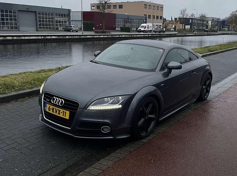 Grijs Gebruikt 2011 Audi TT S-Line Coupé | € 10.750 (Eerlijke prijs) - Afbeelding 1/4