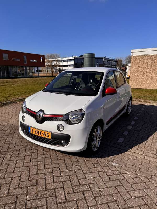 Wit Gebruikt 2015 Renault Twingo Dynamique Hatchback | € 8.500 (Eerlijke prijs) - Afbeelding 1/4