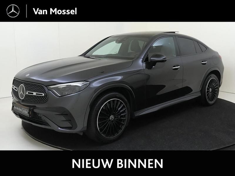 Grijs Occasion 2024 Mercedes GLC300 AMG line Coupé | € 73.945 (Eerlijke prijs) - Afbeelding 1/4