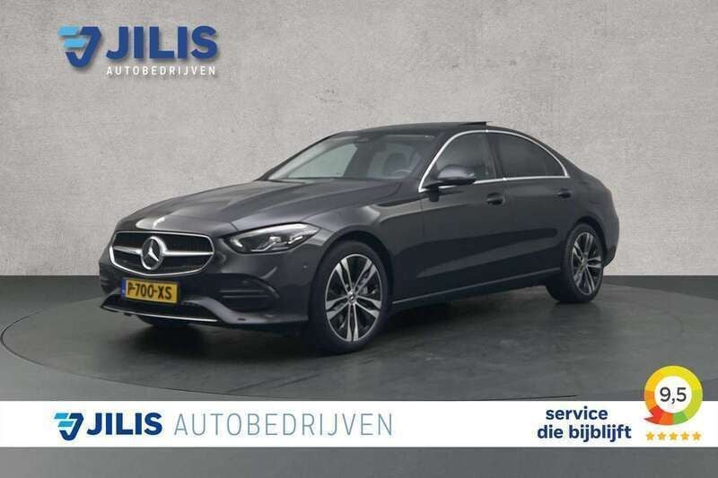 Grijs Gebruikt 2022 Mercedes C300 AMG line Sedan | € 41.850 (Goede deal) - Afbeelding 1/3