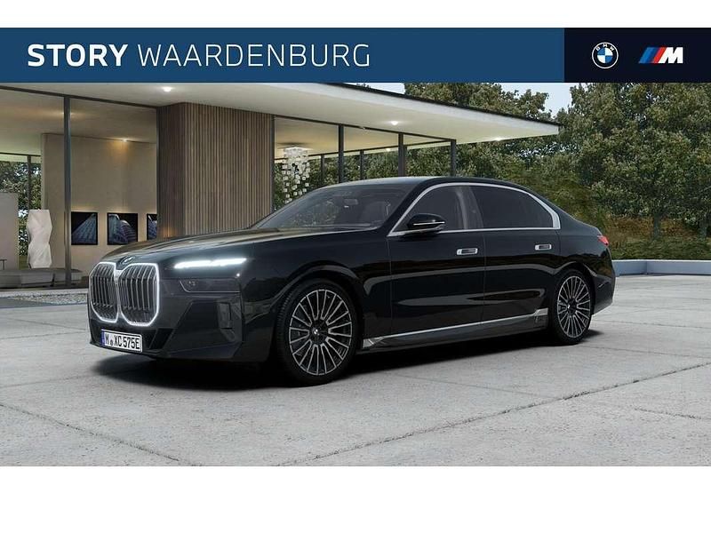 Zwart Nieuw 2025 BMW i7 M Sport Sedan | € 159.581 - Afbeelding 1/4