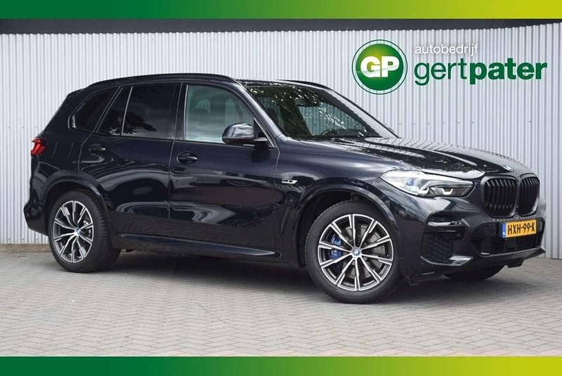 Zwart, metallic lak Gebruikt 2023 BMW X5 M Sport SUV | € 66.900 (Super prijs) - Afbeelding 1/4