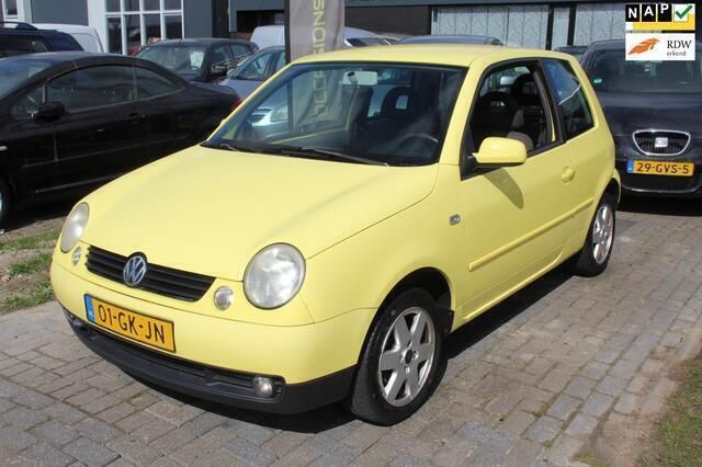 Geel Gebruikt 2002 VW Lupo Trendline Hatchback | € 750 (Goede deal) - Afbeelding 1/4