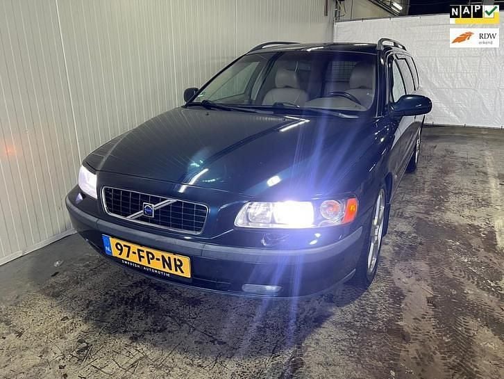 Blauw Occasion 2000 Volvo V70 Comfort Stationwagen | € 1.750 (Eerlijke prijs) - Afbeelding 1/4