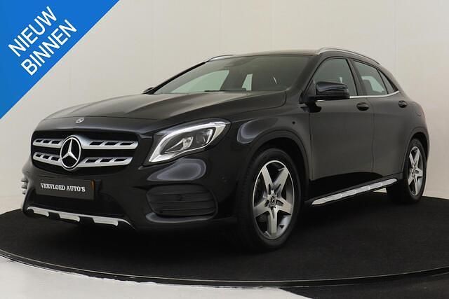 Zwart Gebruikt 2018 Mercedes GLA180 Business SUV | € 22.890 (Eerlijke prijs) - Afbeelding 1/4
