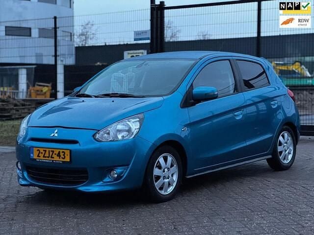 Blauw Occasion 2015 Mitsubishi Space Star Intense Hatchback | € 3.750 (Super prijs) - Afbeelding 1/4