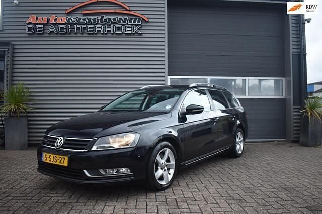 Zwart Gebruikt 2013 VW Passat Executive Stationwagen | € 4.499 (Eerlijke prijs) - Afbeelding 1/4