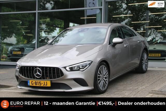 Grijs Gebruikt 2019 Mercedes CLA180 Business Sedan | € 27.995 (Goede deal) - Afbeelding 1/4