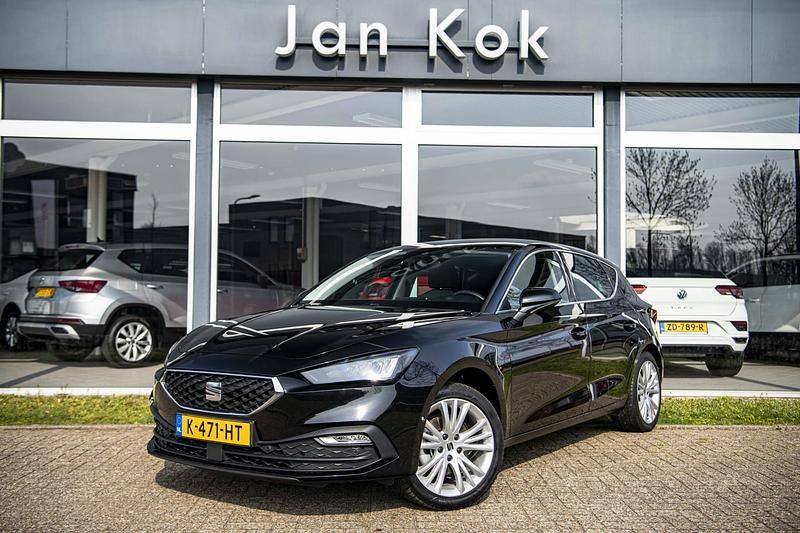 Zwart Gebruikt 2021 Seat Leon Style Hatchback | € 17.900 (Eerlijke prijs) - Afbeelding 1/4