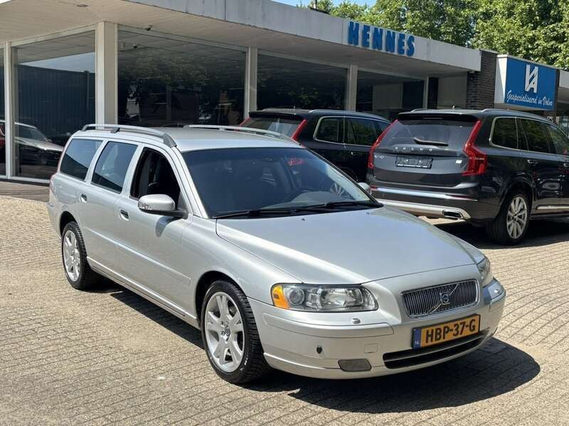 Zilver Gebruikt 2007 Volvo V70 Stationwagen | € 11.700 - Afbeelding 1/4