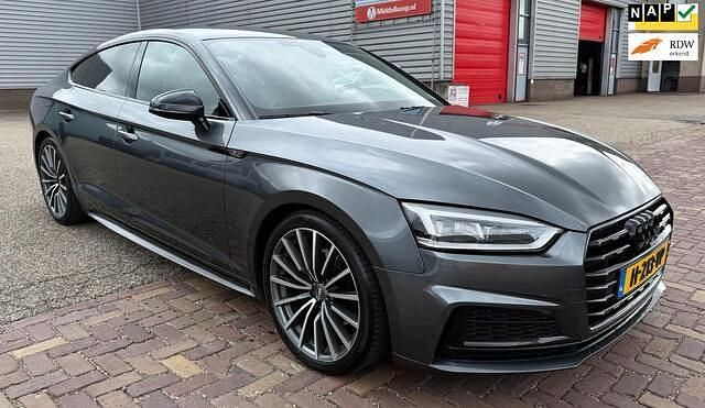 Grijs Gebruikt 2020 Audi A5 Sportback S-Line Hatchback | € 25.950 (Iets duurder) - Afbeelding 1/4