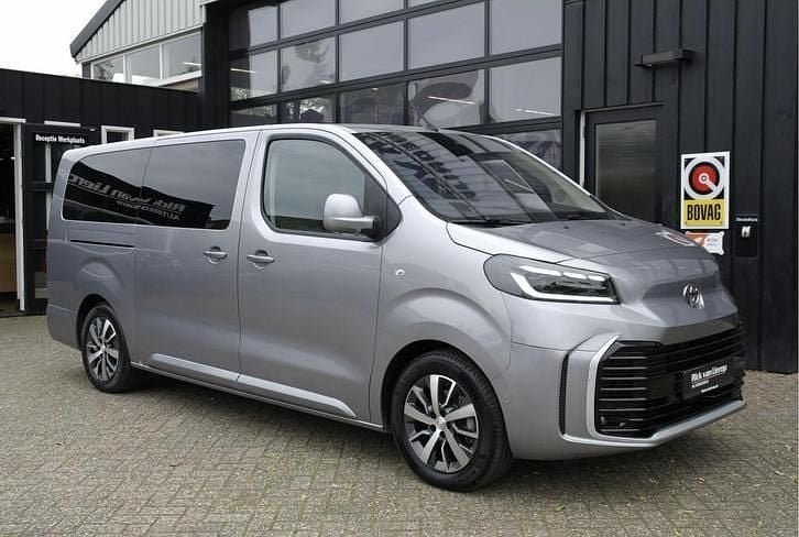 Gebruikt 2024 Toyota Proace Verso Executive Stationwagen | € 44.999 - Afbeelding 1/4