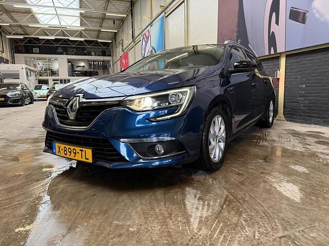Blauw Occasion 2020 Renault Mégane GrandTour LIMITED Stationwagen | € 15.250 (Eerlijke prijs) - Afbeelding 1/4