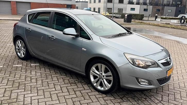 Occasion Opel Astra 140 PK (102 kW) 2011