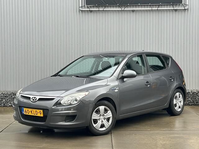 Grijs Gebruikt 2010 Hyundai i30 Active Hatchback | € 2.650 (Eerlijke prijs) - Afbeelding 1/4