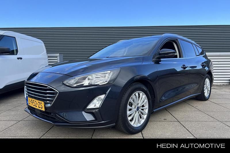 Blauw Gebruikt 2020 Ford Focus Business Edition Stationwagen | € 16.950 (Eerlijke prijs) - Afbeelding 1/4