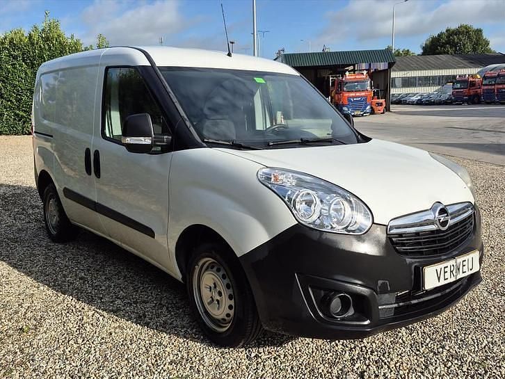 Occasion Opel Combo 90 PK (66 kW) 2014 Wit Cabriolet