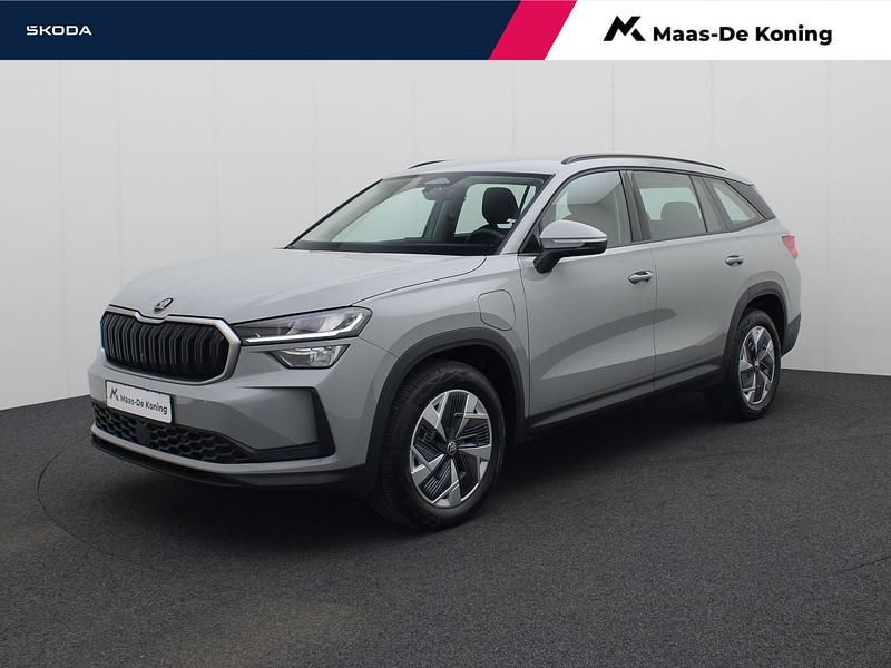 Grijs Gebruikt 2024 Skoda Kodiaq Selection SUV | € 44.880 - Afbeelding 1/4
