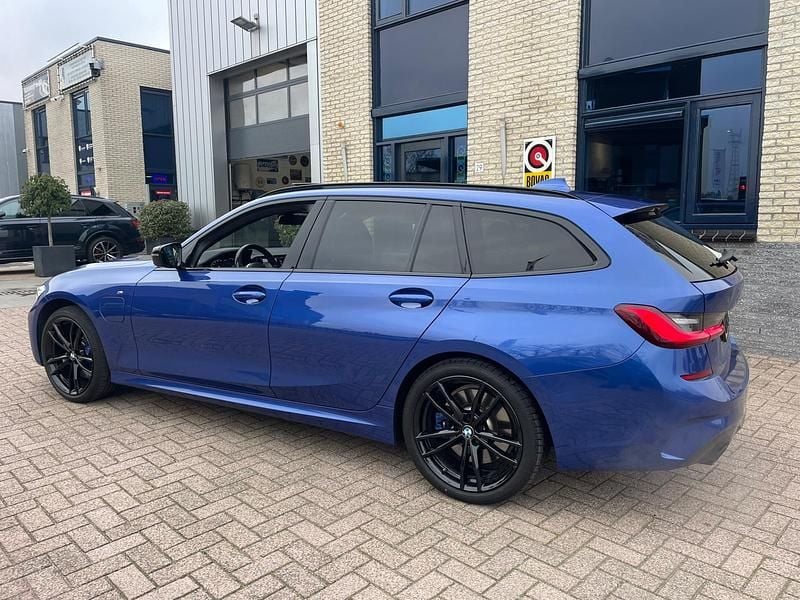 Occasion BMW 330 Executive 184 PK (135 kW) 2021 Blauw Stationwagen