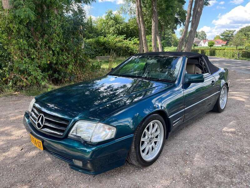 Groen Gebruikt 1996 Mercedes SL320 Cabriolet | € 10.000 - Afbeelding 1/4