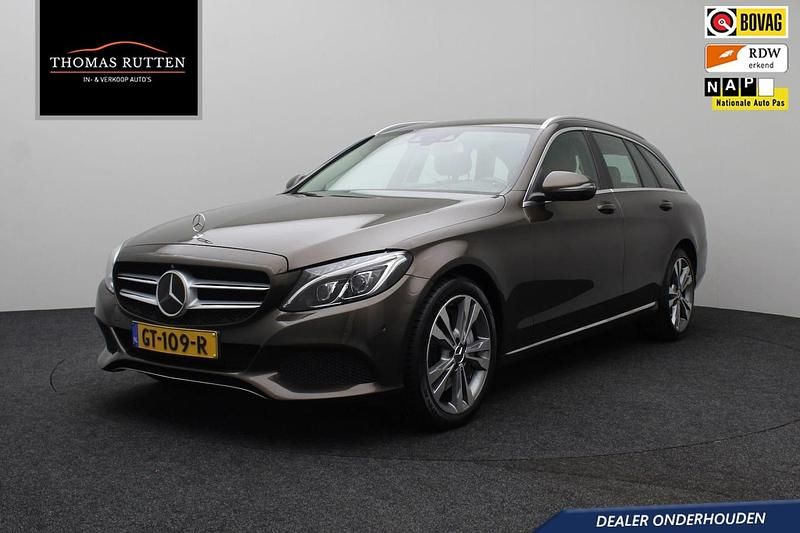 Beige (metallic) Gebruikt 2015 Mercedes C350 Edition Stationwagen | € 12.950 (Goede deal) - Afbeelding 1/4