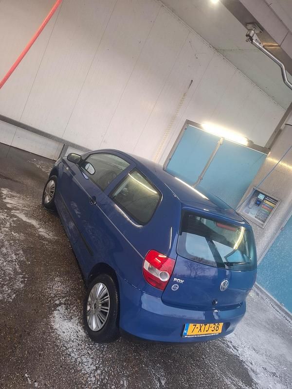 Occasion VW Fox Trendline 54 PK (39 kW) 2005 Blauw Hatchback