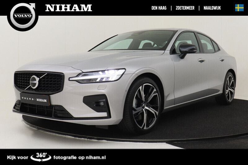 Grijs Gebruikt 2024 Volvo S60 Plus Sedan | € 40.890 (Goede deal) - Afbeelding 1/4