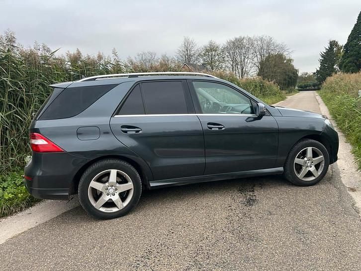 Gebruikt 2013 Mercedes ML250 SUV | € 13.950 - Afbeelding 1/4