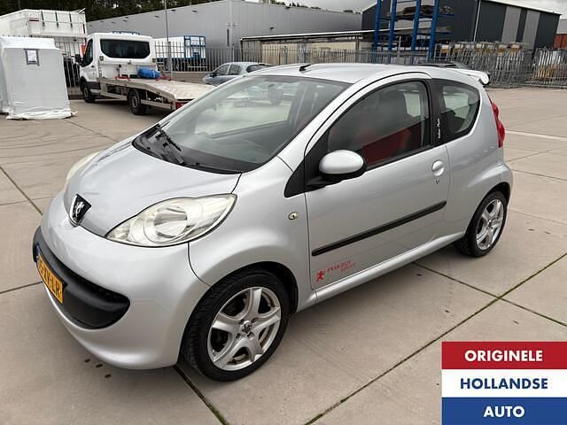 Grijs Gebruikt 2007 Peugeot 107 Sport Hatchback | € 3.995 (Iets duurder) - Afbeelding 1/4