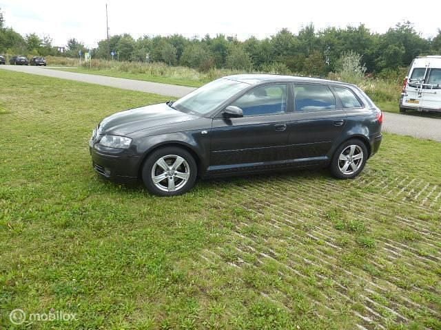 Grijs Gebruikt 2007 Audi A3 Ambition Hatchback | € 1.750 (Super prijs) - Afbeelding 1/4