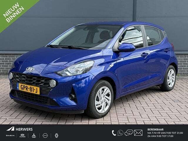 Intense blue pearl (yp5) Gebruikt 2023 Hyundai i10 Comfort Hatchback | € 12.435 (Goede deal) - Afbeelding 1/4