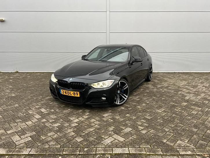 Occasion 2013 BMW 335 Sedan | € 20.499 (Eerlijke prijs) - Afbeelding 1/4