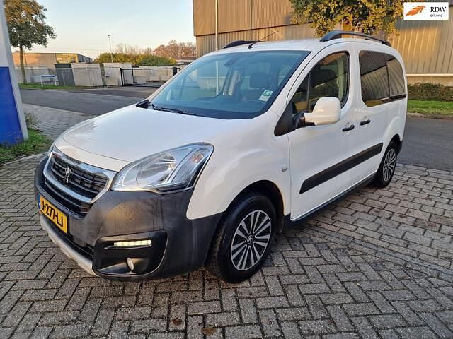 Occasion Peugeot Partner Tepee Active 110 PK (80 kW) 2016 Wit (metallic) MPV