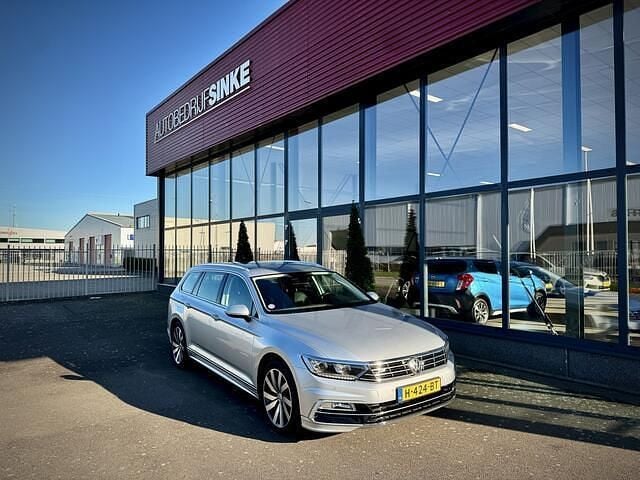 Stationwagon Gebruikt 2019 VW Passat Highline Stationwagen | € 19.950 (Goede deal) - Afbeelding 1/4